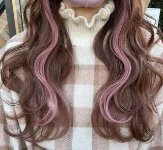 ロング カラー パーマ ヘアアレンジ 八巻 晴香のヘアスタイル