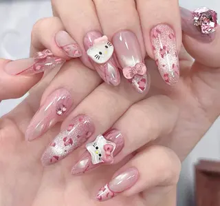 ネイル NiNa ビューティーサロン所属・Ni Naのネイルデザイン