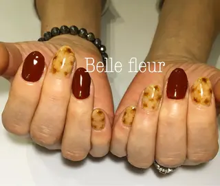 ミディアム ネイル Belle fleurのネイルデザイン
