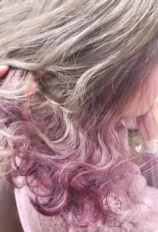 ロング カラー BUBBLES所属・山本 琴乃🦭のヘアスタイル