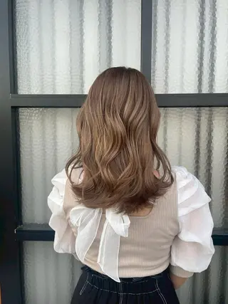 ロング 長谷川 楓のヘアスタイル