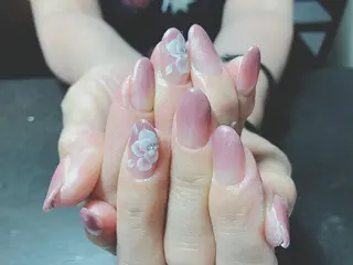 ネイル 高山 歩美のネイルデザイン