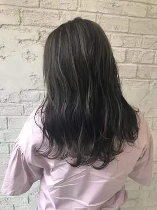 セミロング 🇺🇸ハイライト特 化美容師🇺🇸漆沢のヘアスタイル