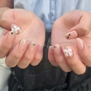 ネイル VECHIC所属・abe nanakoのネイルデザイン