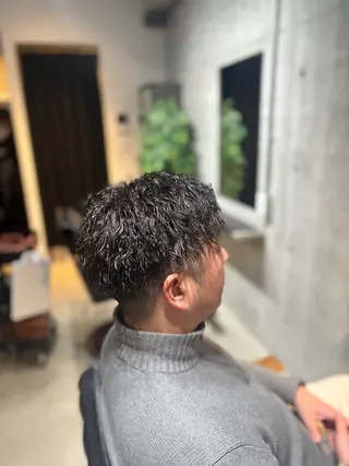 パーマ メンズ 心斎橋メンズ特化 高森蓮のヘアスタイル