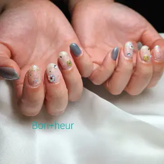 ネイル 宮口 紗子のネイルデザイン