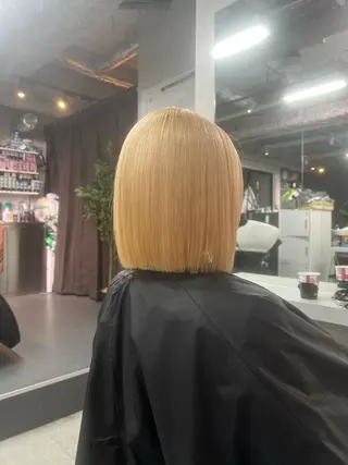 ショート カラー ハイトーン&髪質改善 &韓国エクステ🤎のヘアスタイル