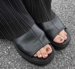 ネイル cie/42° NIJINAのネイルデザイン