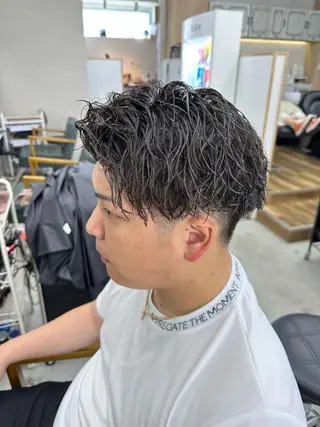パーマ メンズ 八谷 将平のヘアスタイル