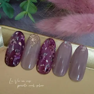 ネイル ラヴィアン ローズのネイルデザイン