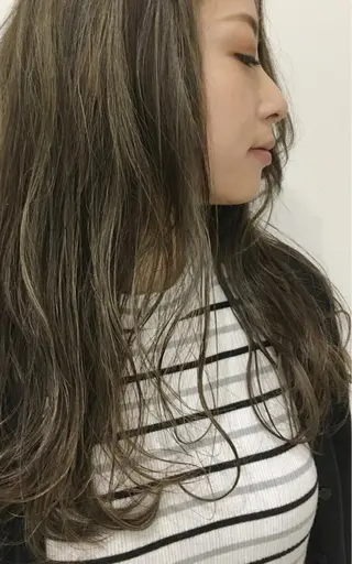 ロング カラー tipi 香椎・千早のヘアスタイル