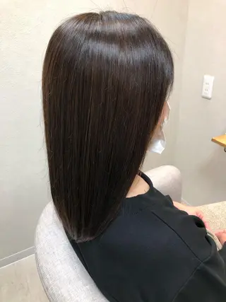 ミディアム ショート/白髪ぼかし 君和田若菜のヘアスタイル