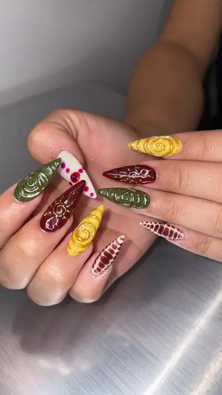 ネイル 👽個性派ネイル🎀 komachiのマツエク・マツパデザイン