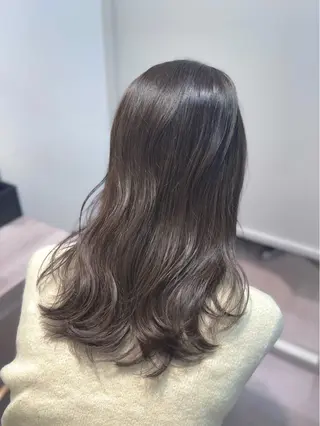 ロング カラー 渡邉 美咲のヘアスタイル