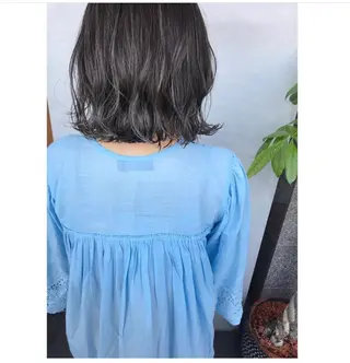 ミディアム カラー 船津 佳奈美のヘアスタイル