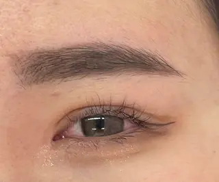 アイブロウ CYAN by artefice所属・安達 萌花のヘアスタイル