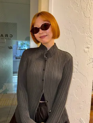 ショート カラー YURiA レイヤー🫧暖色のヘアスタイル