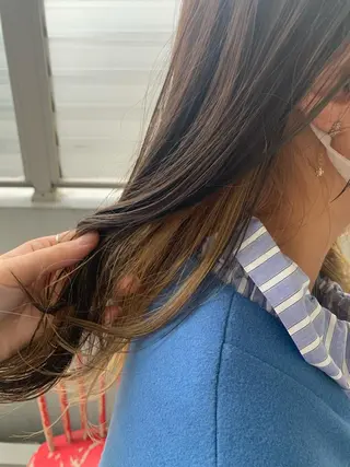 ロング カラー カネコ ユカリのヘアスタイル