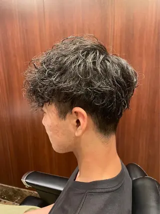 メンズ ヒロ銀座所属・小林 あいのヘアスタイル