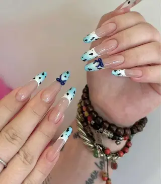 ネイル VIVIAN リサのネイルデザイン