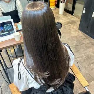 ロング 東 希良里のヘアスタイル