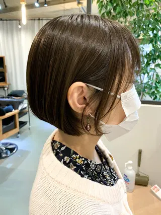 ショート ブリーチなしカラー 🌿脇黒丸 彩のヘアスタイル