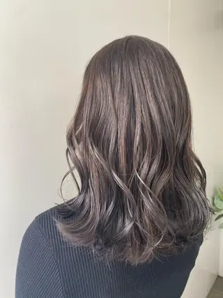 ミディアム カラー 宮村 真穂のヘアスタイル