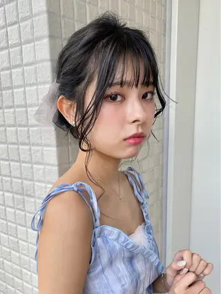 ヘアアレンジ 透けるベージュ/ 艶カラー♡のヘアスタイル