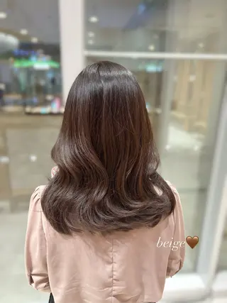 ミディアム レイヤーカット🌙 堀江里菜のヘアスタイル