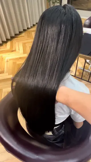 ロング カラー 透明感/艶感/ハイ トーン/HIKARUのヘアスタイル