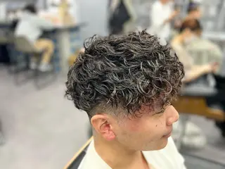 パーマ メンズ EMANON  ANNEX池袋東口店所属・SiV(ｼﾋﾞ)✂︎ メンズ専門💈のヘアスタイル