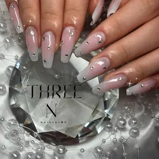 ネイル Nail Salon THREE  Nのネイルデザイン