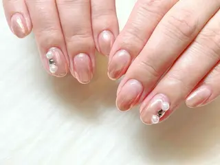 ネイル Viseo《6週間 長持ちパラジェル》のネイルデザイン