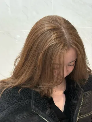 ロング 臼杵 晴のヘアスタイル