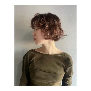 ミディアム パーマ THE DAY所属・AKI HASHIMOTOのヘアスタイル