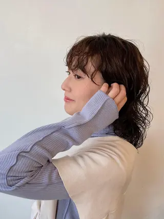 ミディアム パーマ h a k u 大倉 卓人のヘアスタイル