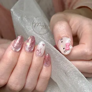 ネイル Maggie Nail🦩のネイルデザイン