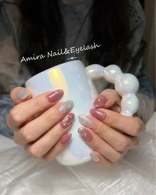 ネイル Amira アイラッシュのマツエク・マツパデザイン