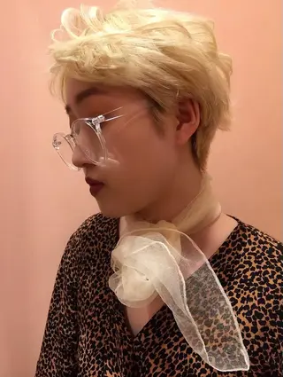 ショート カラー ヘアアレンジ M所属・ハイトーン/透け感 カラー🎀真香のヘアスタイル