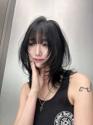 ミディアム カラー 堤 翔平のヘアスタイル