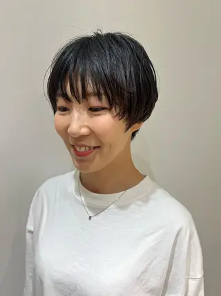 ショート カラー 暗髪カラー🫐パーマ おくだりんかのヘアスタイル