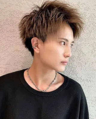 ショート Lond  robin所属・美髪改善特化型美容師 艶カラー/小顔カットのヘアスタイル