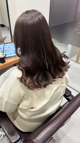 セミロング カラー classic 新横浜所属・大人girly🛋️ 🤍yukakoのヘアスタイル