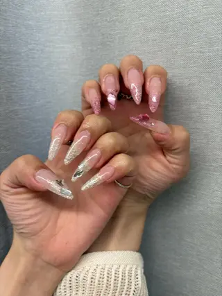 ネイル Saki 🩷のネイルデザイン