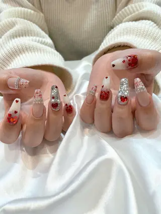 ネイル classic 新横浜所属・山田 暉のネイルデザイン