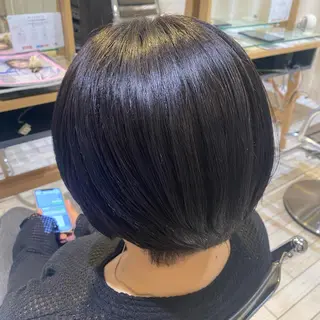 ショート カラー 伊藤 歩のヘアスタイル