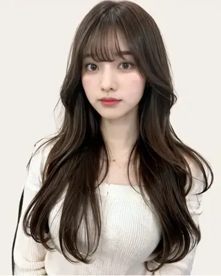 セミロング 新宿 似合わせカラー HINAのヘアスタイル