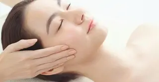 毛穴/ピーリング ララピール/POLAのエステ・リラクイメージ