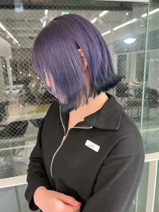 カラー ブリーチカラー💙 𝗠𝗜𝗞𝗨のヘアスタイル