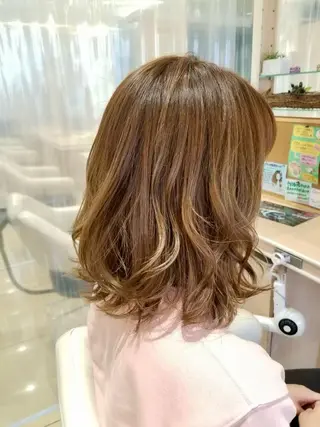 ミディアム Ash瀬谷 長嶋零のヘアスタイル